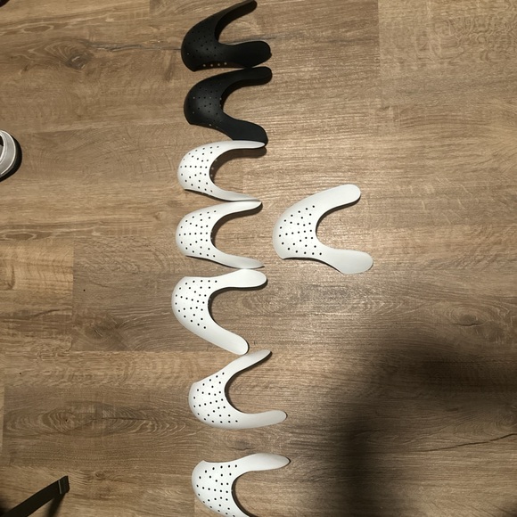 Crease protects - Picture 1 of 1